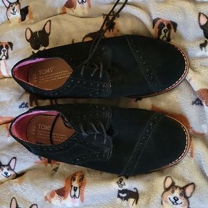 Toms black suede brogues size 8.5